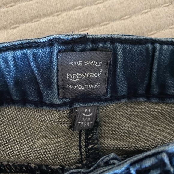 Jeans - Picture 4 of 4